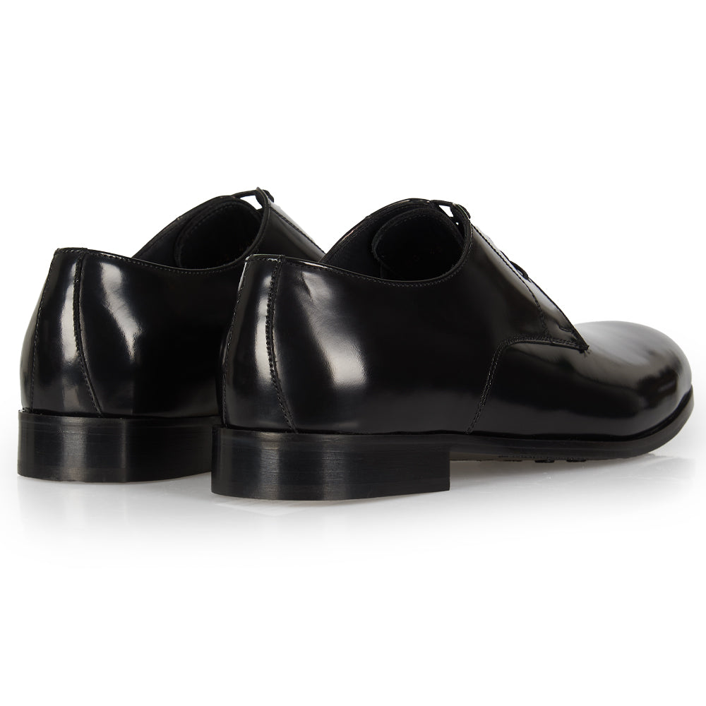 Derby élégante en cuir noir brossé