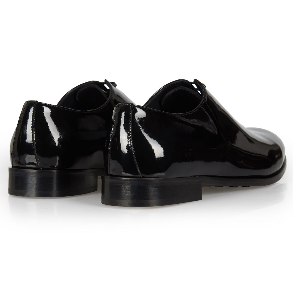 Black patent leather Richelieu
