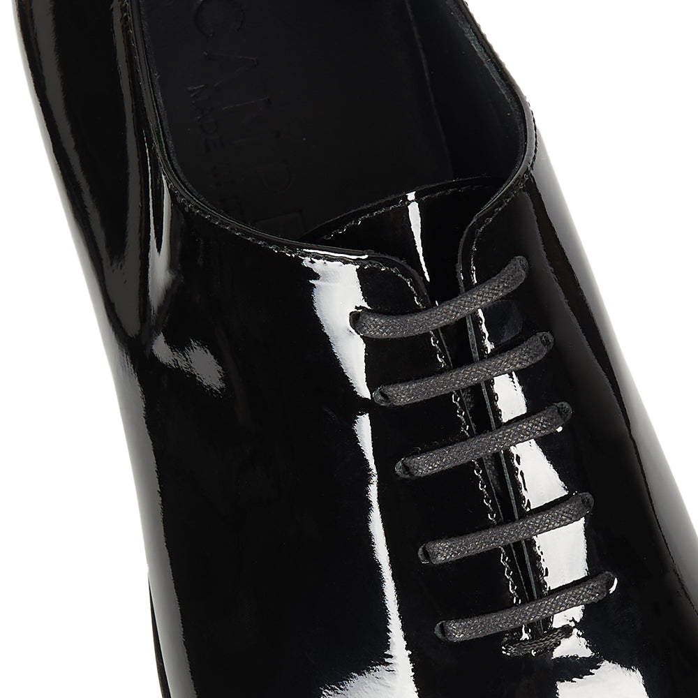 Black patent leather Richelieu