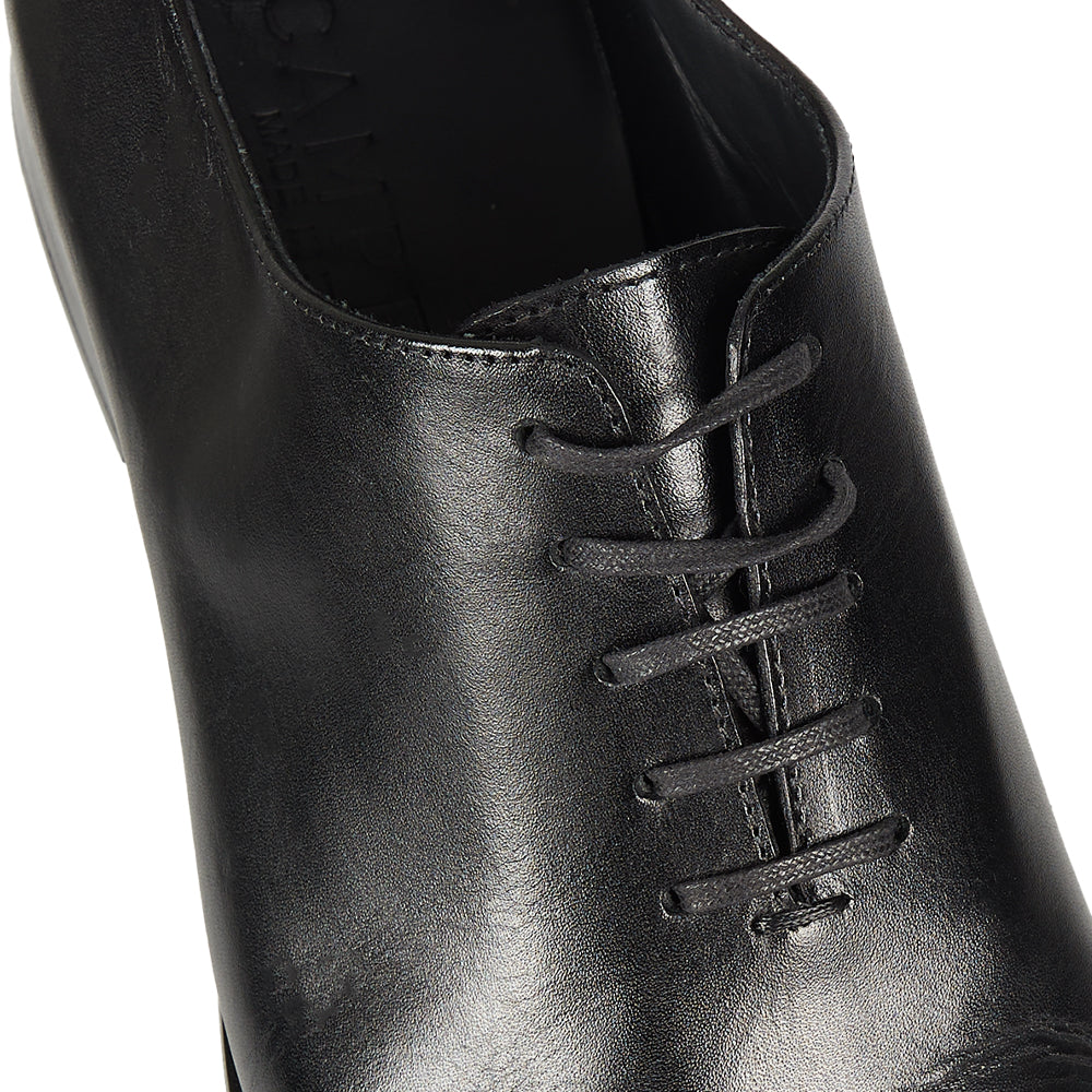 Black leather Richelieu