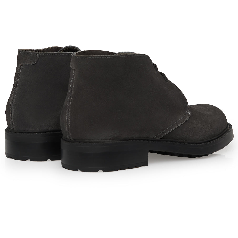 Polacchino Chukka Boot in Camoscio Grigio Antracite con Suola Roccia