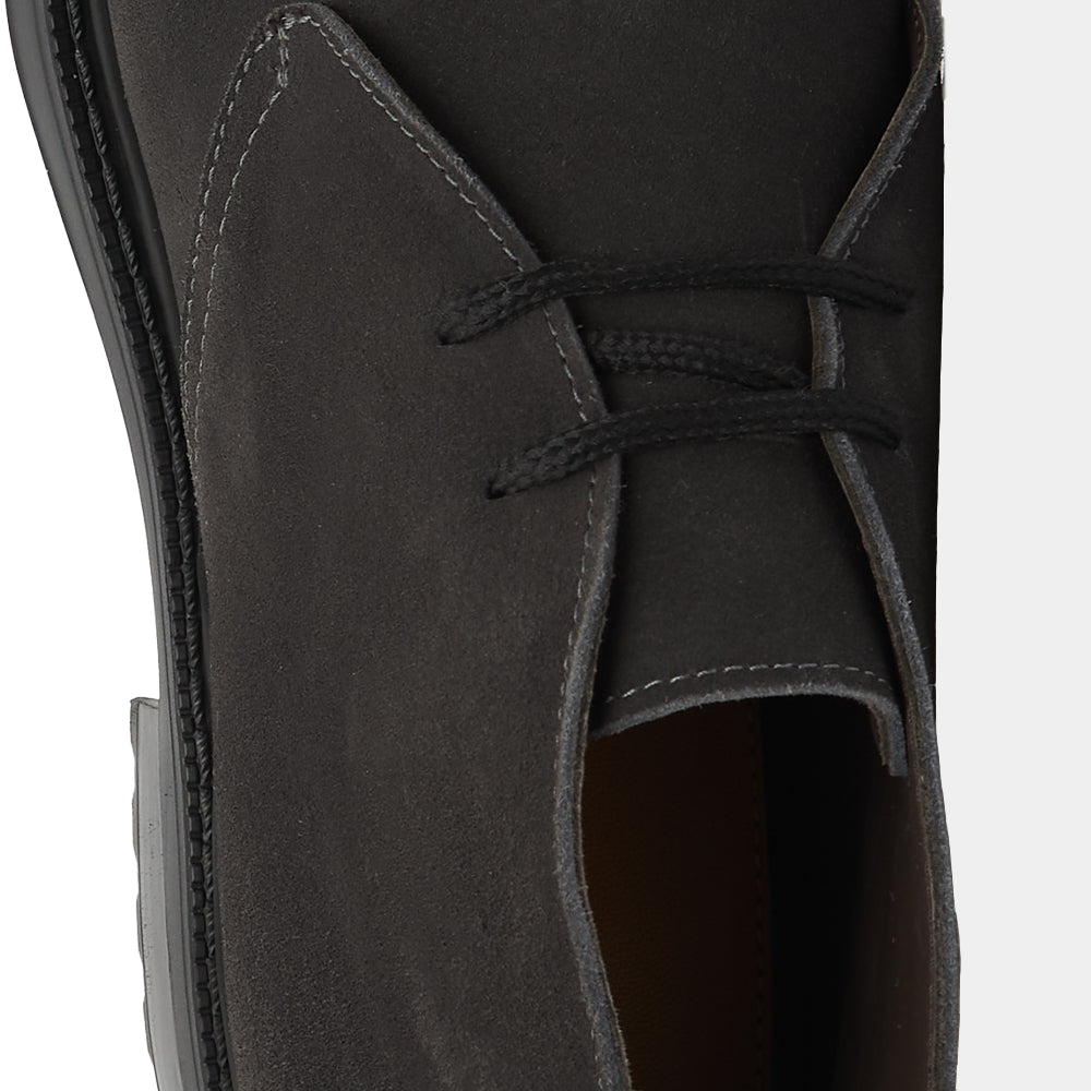 Polacchino Chukka Boot in Camoscio Grigio Antracite con Suola Roccia
