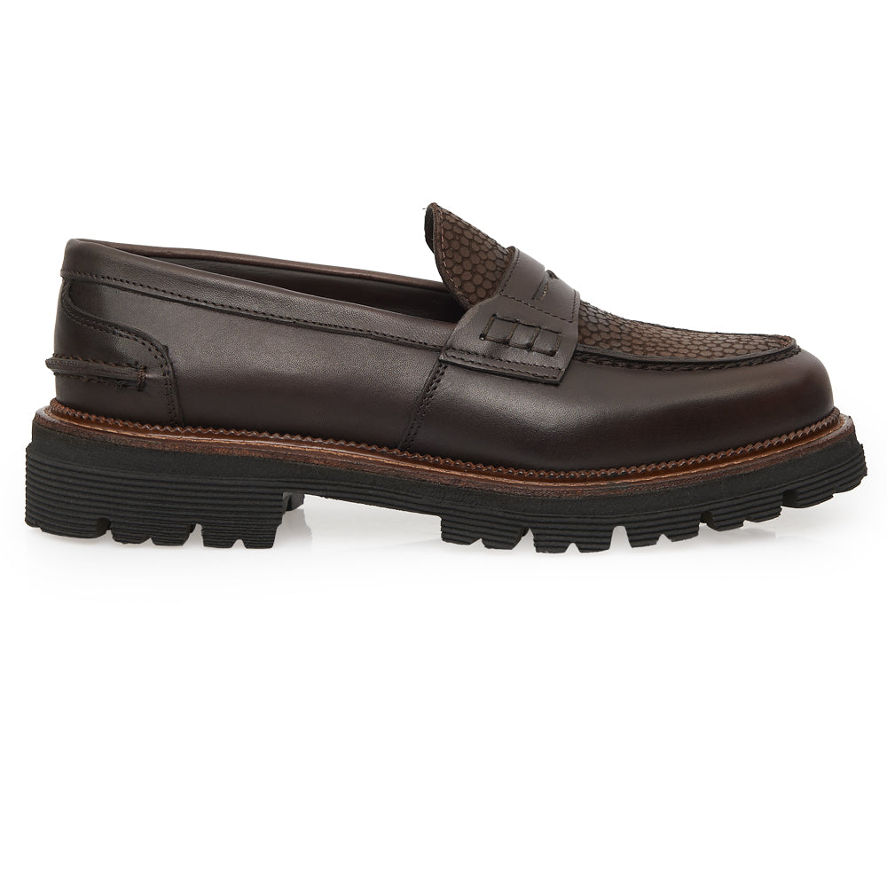 Mocassin Penny Loafer en Cuir Brun Fauve avec Empiècement Texturé à Micro-Points et Semelle à Goussets