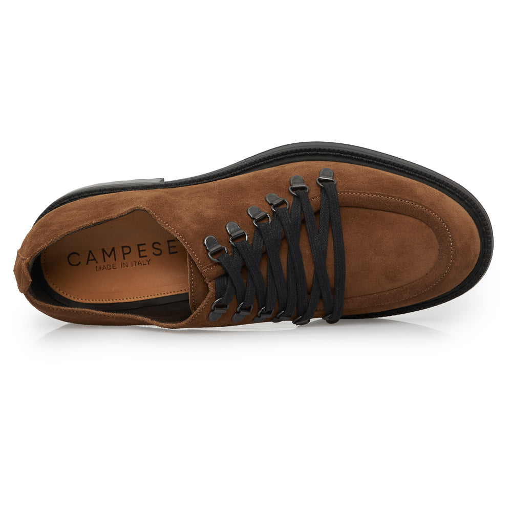 Scarpa Stringata Sportiva in Camoscio Cuoio con Suola Roccia