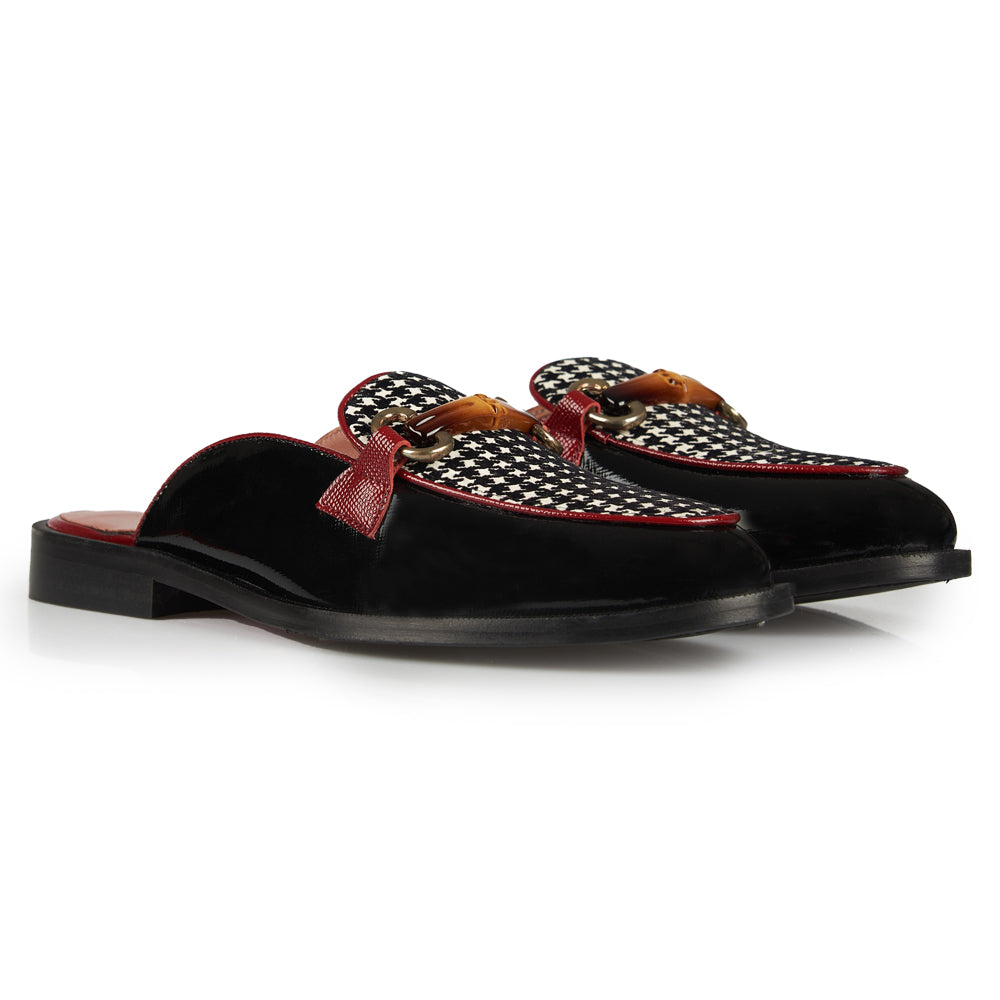 Houndstooth patterned slingback moccasin