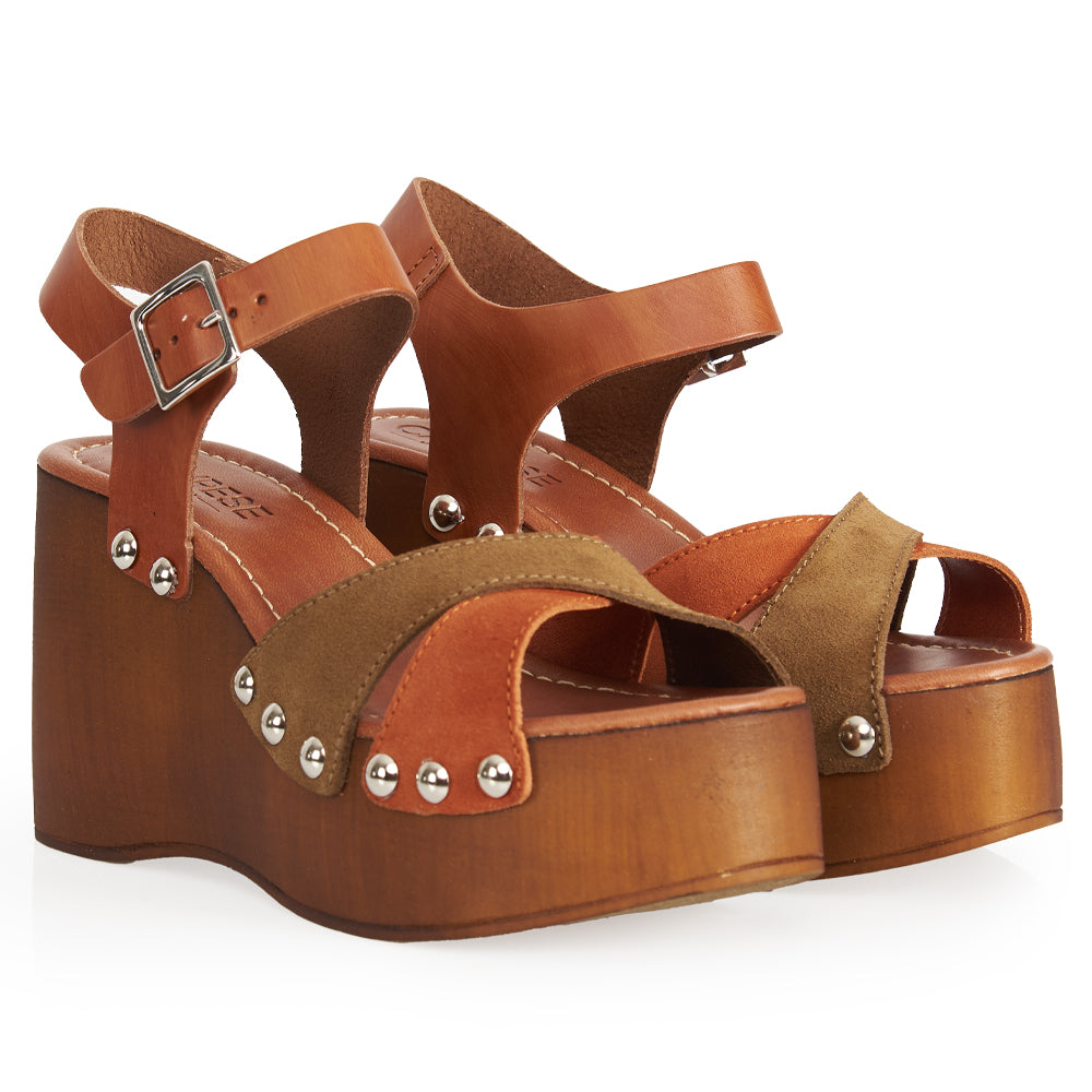 Sandalo Platform effetto legno in Camoscio Antilope e Cognac