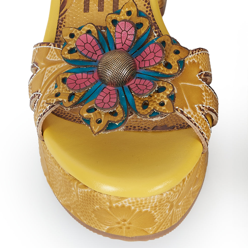 Sandalo t-strap stile floreale - ocra fiore