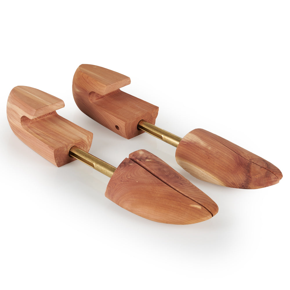 Red cedar shoe tree
